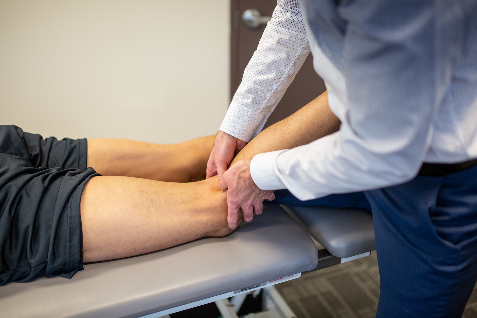 Why Manual Therapy? Knee Pain Treatment The Knee Clinic